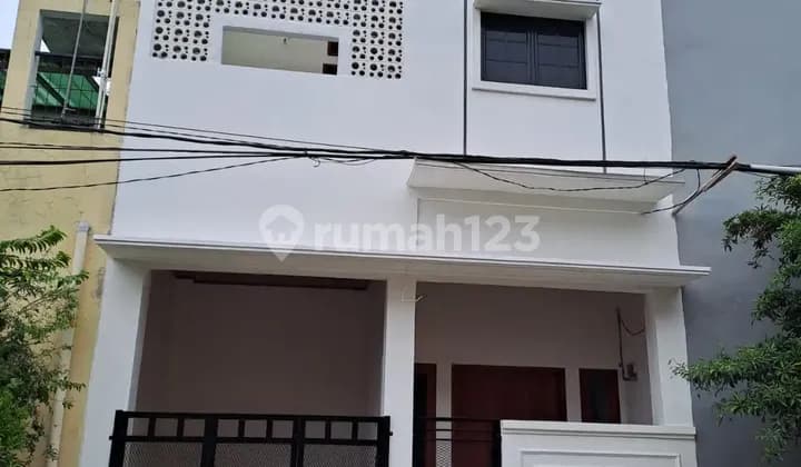 Rumah Bagus Baru Renovasi di Prima Harapan Regency Bekasi Utara