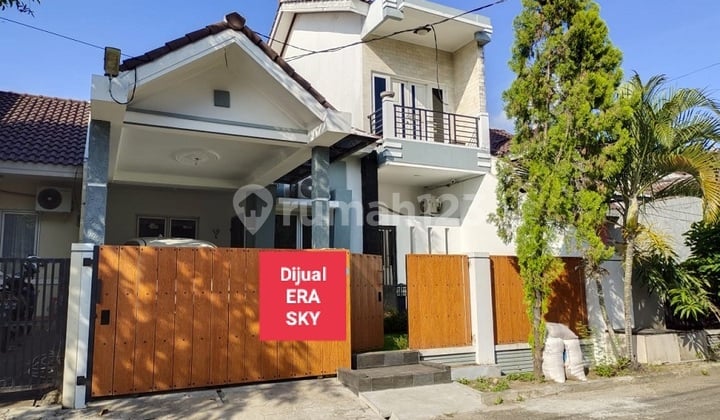 Rumah Cantik Siap Huni di Bulevar Hijau
