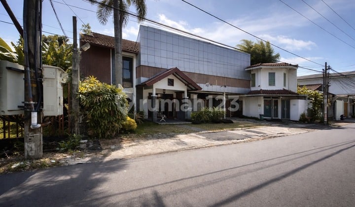 Dijual Ruang Usaha Strategis - Jalan Magelang, Dekat Jogja City Mall