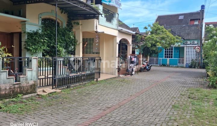 Investasi Cerdas, Rumah 2 Lantai, Lokasi Strategis Di Dalam Perum Sidoarum, Godean - Sleman