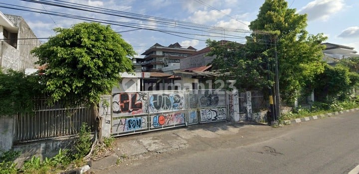 Disewakan Rumah Strategis di Area Kota Baru Ideal untuk Cafe & Resto, Kotabaru, Gondokusuman, Yogyakarta.