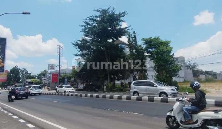 Large Scale Investment of Vast Land with 40-Meter Frontage on the Main Jogja-Magelang Route, Sendangadi, Mlati, Sleman