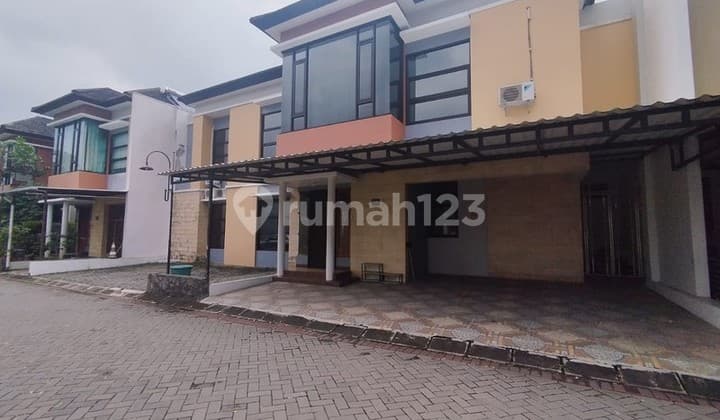 Dijual Hunian Eksklusif & Luas, di Jl. Imogiri Barat Lokasi Premium & Siap Huni, Ngenutak, Sewon, Bantul.