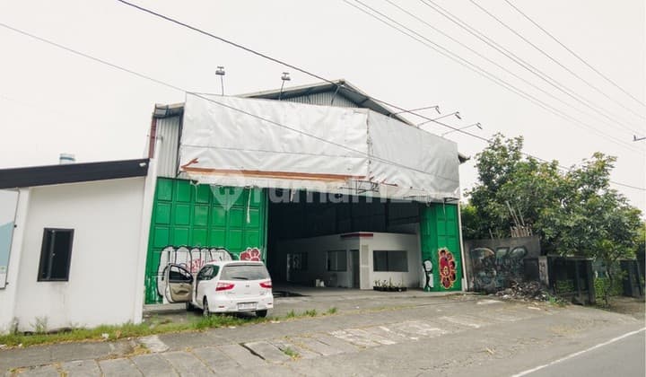 Dijual/Disewakan Gudang Strategis di Jalan Ringroad Selatan, Akses Utama & Luas, Pilihan Investasi Terbaik, Singosaren, Banguntapan, Bantul.