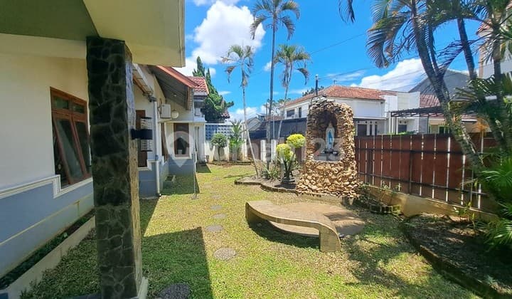 Luxury Fully Furnished Elegant Residence in a Strategic Location in Sariharjo Ngaglik, Sleman