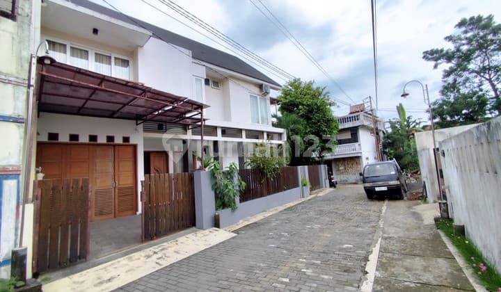 Dijual Rumah Mewah 2 Lantai, Dekat Ugm & Jalan Selokan Mataram.