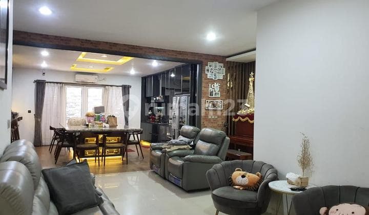Rumah 2 Lt Fullfurnished di Cluster Giri, Suvarna Sutera Y00176