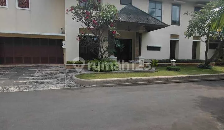 For Rent Luxury House In Pejaten, South Jakarta, In A Complex