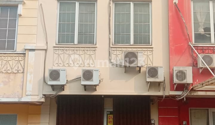 Disewakan cepat Ruko Travalgar 2Lantai Bagus Kota Wisata