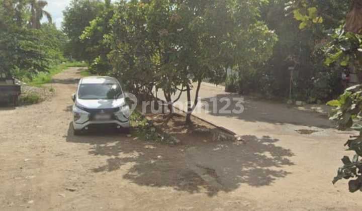 di jual Tanah murah luas 2440 meter SHM Cipondoh Tangerang