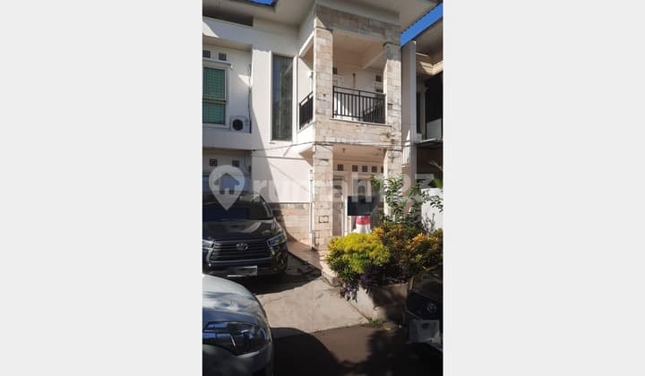 For sale 2-story Beautiful House, land area 144 SHM, Taman Kencana, West Jakarta