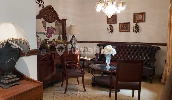 di jual Rumah Bagus luas tanah 240 meter Pondok Indah Jakarta Selatan