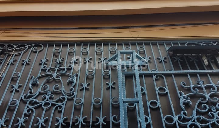 Dijual Ruko 3 lantai pasar glodok selatan jakarta barat SHM - Sertifikat Hak Milik