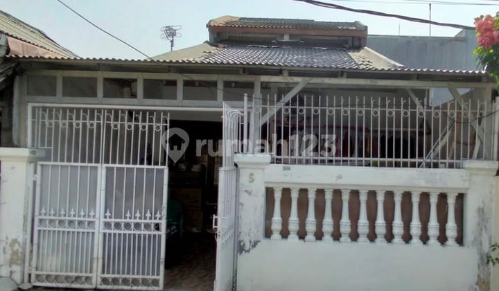 beautiful 3-bedroom house west bojong indah near puri lippo mall west jakarta