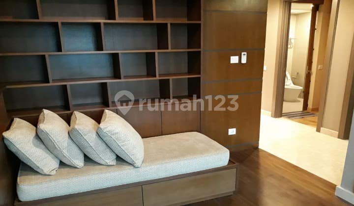 Apartemen St. Moritz Tower New Ambassador Private Lift 4 Kamar Tidur Furnished Lippo Puri Mall Puri Indah Jakarta Barat