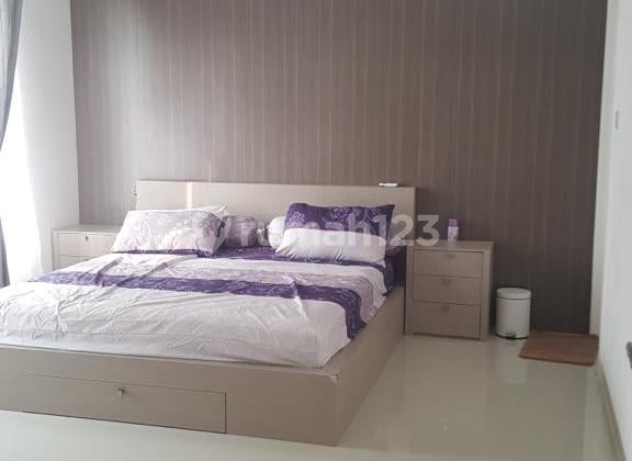 Rumah Cantik di Gading Serpong Siap Huni Kondisi Full Furnish