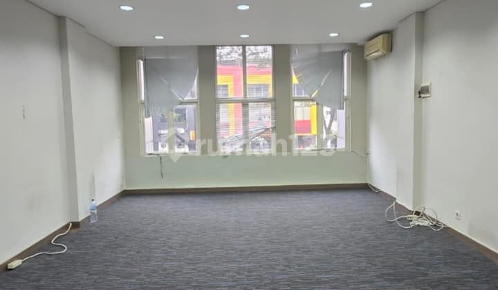 Sewa Cpt Ruko Jln Boulevard Alsut Tng