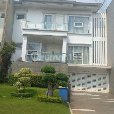 Rumah Dijual di Lotus Palace Pantai Indah Kapuk Jakarta Utara
