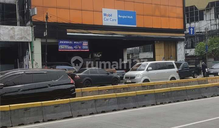 Workshop For Sale On Jl Jatinegara Barat, East Jakarta