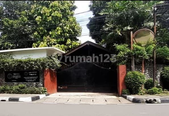 Rumah Dijual Murah di Taman Amir Hamzah Menteng Jakarta Pusat