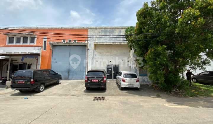 Gudang Yang Setrategis Di Komplek Pergudanan Bandara Mas Neglasari Tangerang