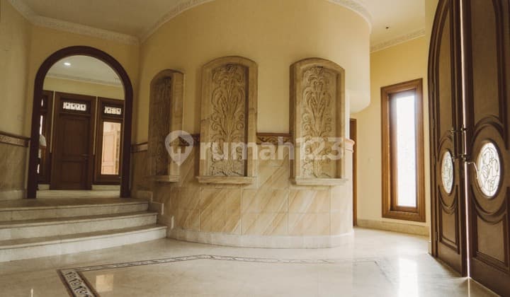 Dijual Rumah Mewah di Kawasan Premium Klp Gading