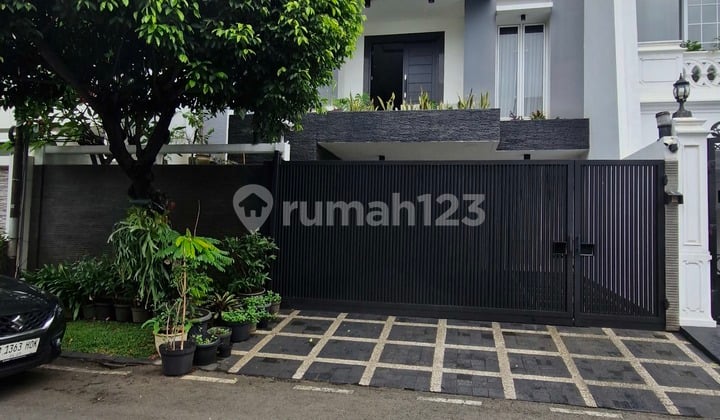 Good House Ready to Live In Puri Indah