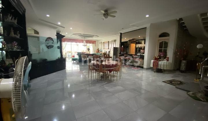 Rumah Mewah 2 Lantai di Pluit Barat, Jakarta Barat