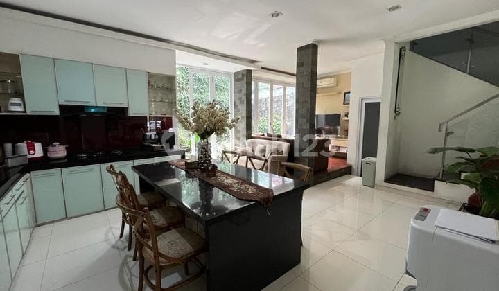 Rumah Furnished Di Gading Serpong Cluster Serenade Lake , Tangerang