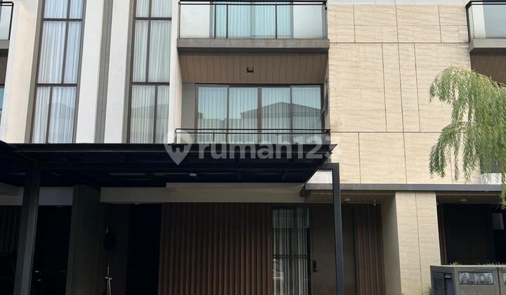 Rumah Cantik 3 Lantai Siap Huni Surat SHM di The Zora BSD City Tangerang
