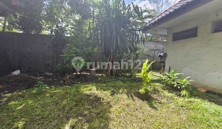 Rumah Zona Komersil di Jl Panjang, Jakarta Barat
