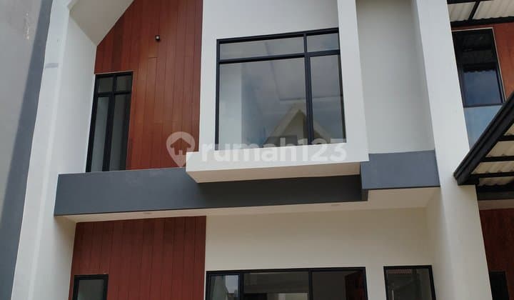 Rumah Cluster 2 Lantai Tepi Jalan Raya Cilangkap Cibubur Cipayung