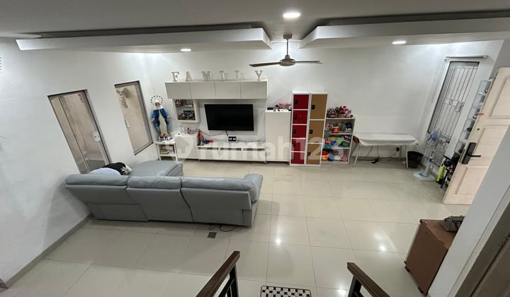 Bohemia Village Gading Serpong Tangerang Semi Furnish