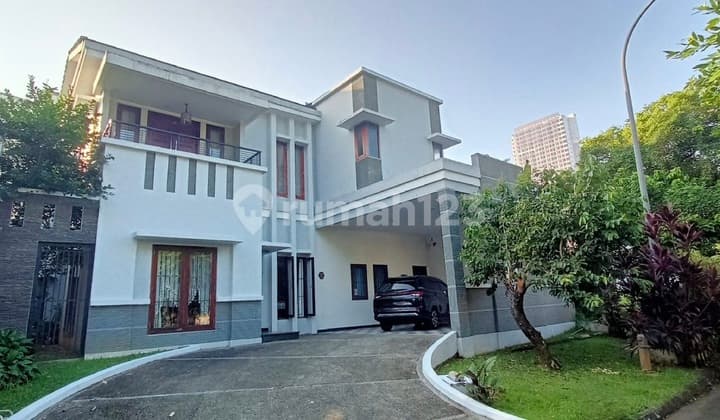 Rumah di Telaga Golf BSD Tangerang Selatan Banten
