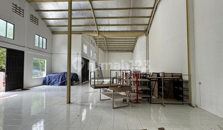 Gudang di Legok Permai Hadap Timur