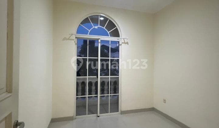 Disewakan Rumah Bagus di Green Lake City