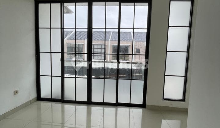 Disewakan Rumah Bagus Dua Lantaii Siap Hunii