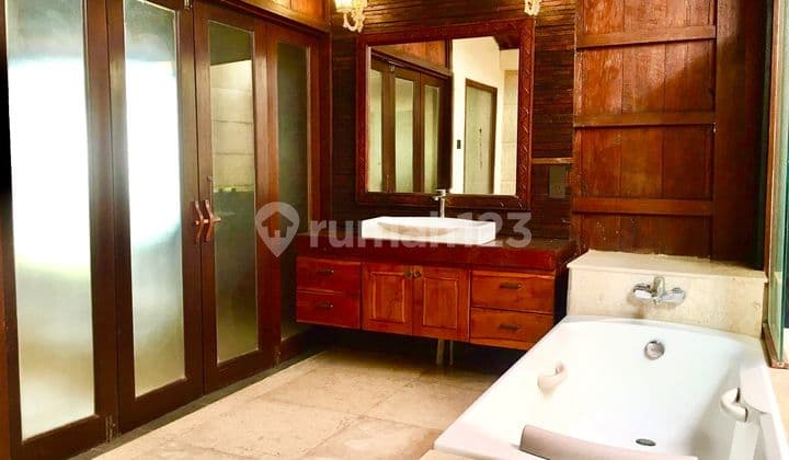 Villa Private Pool di Sanur - Full Furnished, Tenang & Siap Long Stay di Kutat Lestari