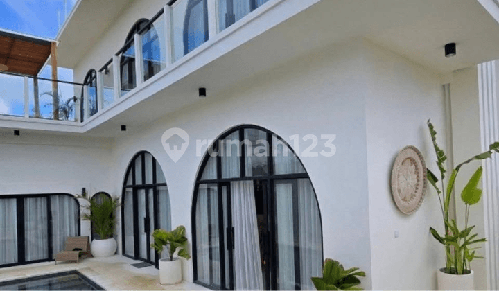Villa Aruna Ungasan - Villa 4 Kamar Mewah dengan Pemandangan GWK dan Sunset Bukit Jimbaran