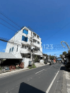 Homestay 4 Lantai Strategis di Kerobokan - Dekat Pantai & Beach Club Hits