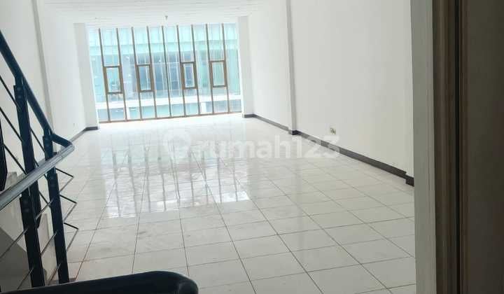 Sewa Ruko Tangcity 3 Lantai untuk Kantor