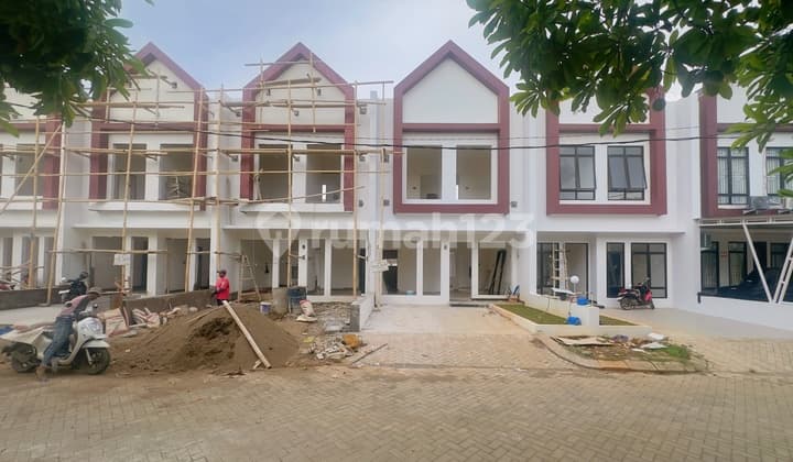 Rumah 2 Lantai Siap Huni Area Hertasning Makassar