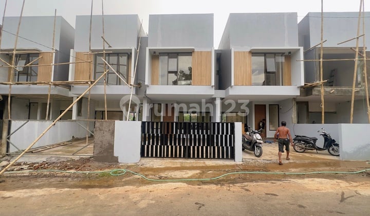 Rumah 2 Lantai Siap Huni Lokasi Sangat Strategis Dimakassar