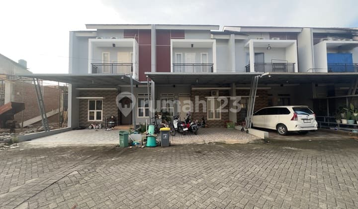 Rumah 2 Lantai Di Makassar Jalan Todopuli