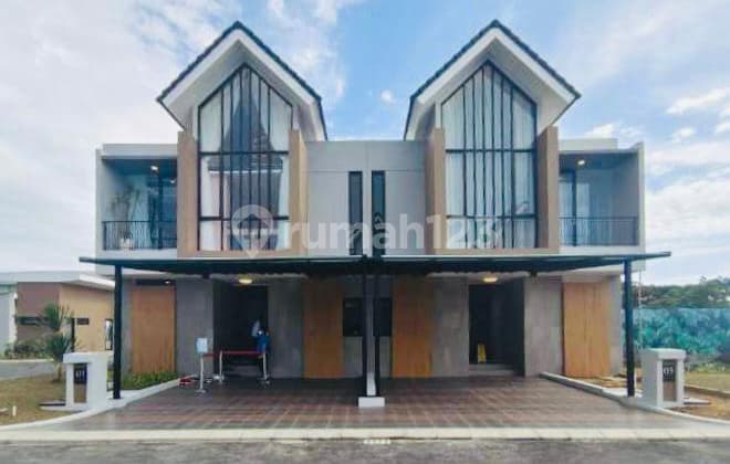 Two-Story House in Makassar Near Office Area