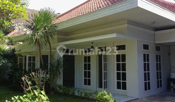 Disewakan Rumah Cantik Dan Bagus di Menteng, Jakarta Pusat