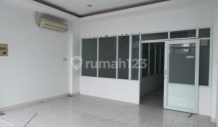 Jual Ruko Siap Huni Lengkap Dengan Lift di Area Cikini