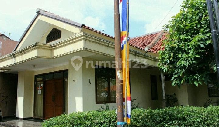 Jual Rumah Siap Renovasi di Kawasan Elite Jakarta