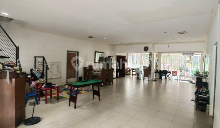 Disewakan Ruang Usaha Siap Pakai Lokasi Premium di Senopati