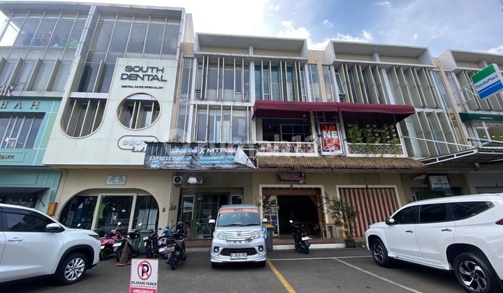 Dijual Ruko Strategis di Grand Wisata Bekasi